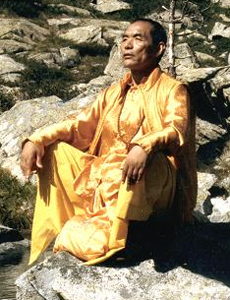 Nyoshul Khen Rinpoche Sitting in Meditation